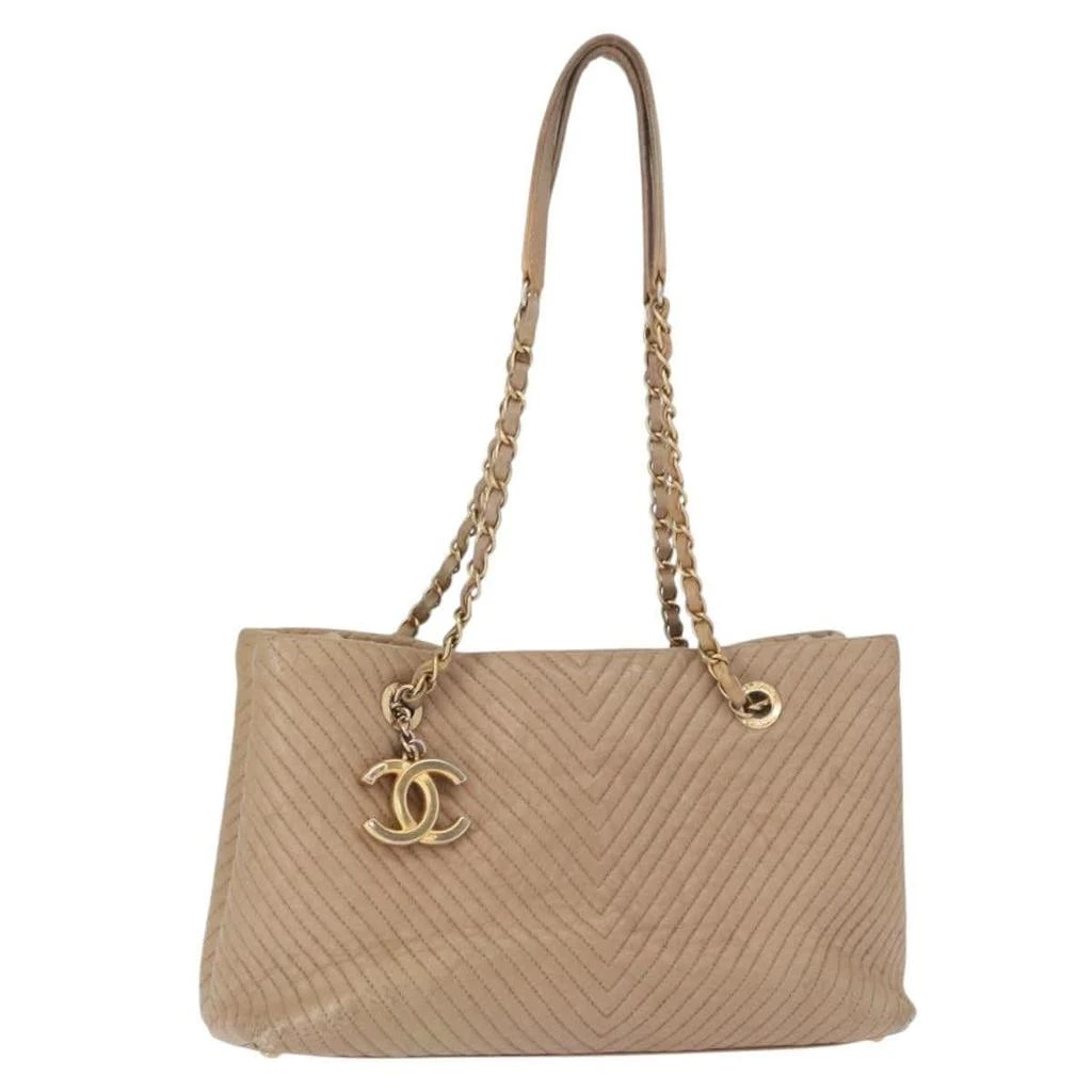 Chanel Medallion Charm Tote Chevron Wrinkled Lambskin Leather Tote Bag Bag (Pre-Owned)