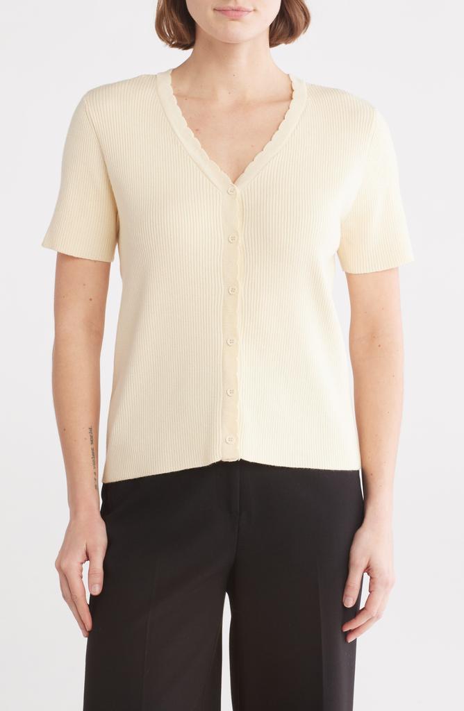 DR2 by Daniel Rainn Scalloped V-Neck Short Sleeve Ribbed Sweater