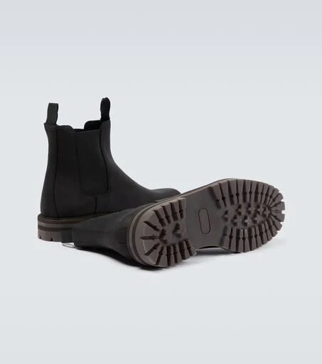 Common Projects Leather Chelsea boots 7