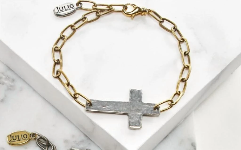 Poshture Finds Poshture Finds - Women
s Julio Designs Cross Chain Bracelet