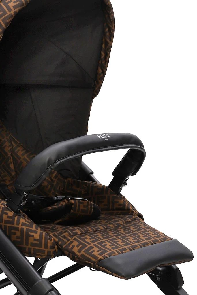 Fendi Folding baby stroller with logo 4