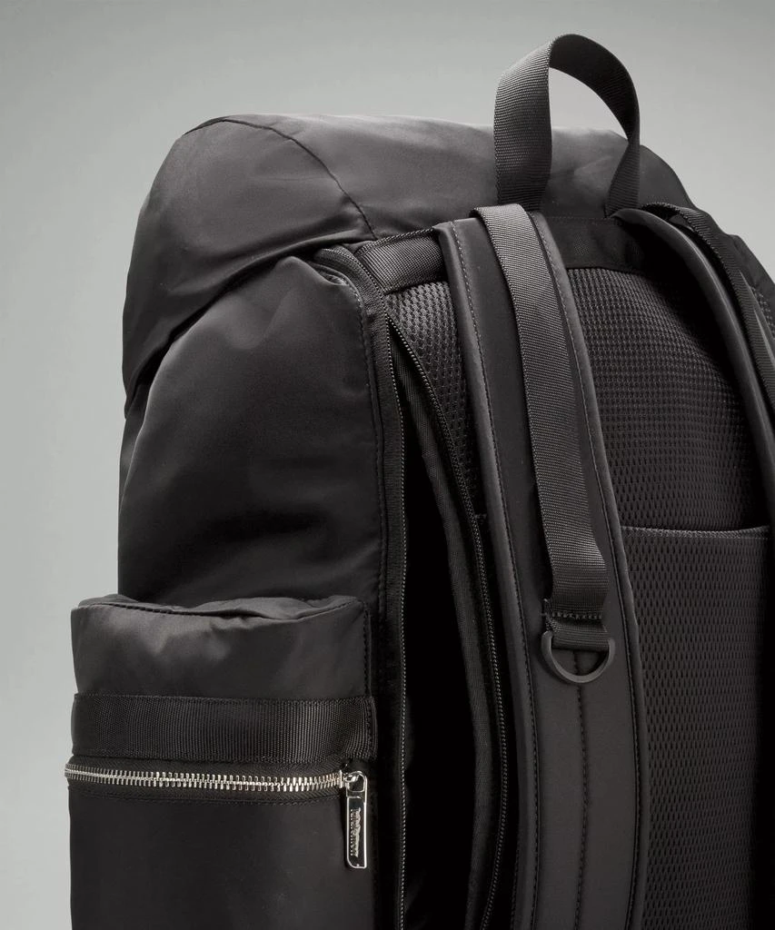 Lululemon Wunderlust Backpack 25L 12