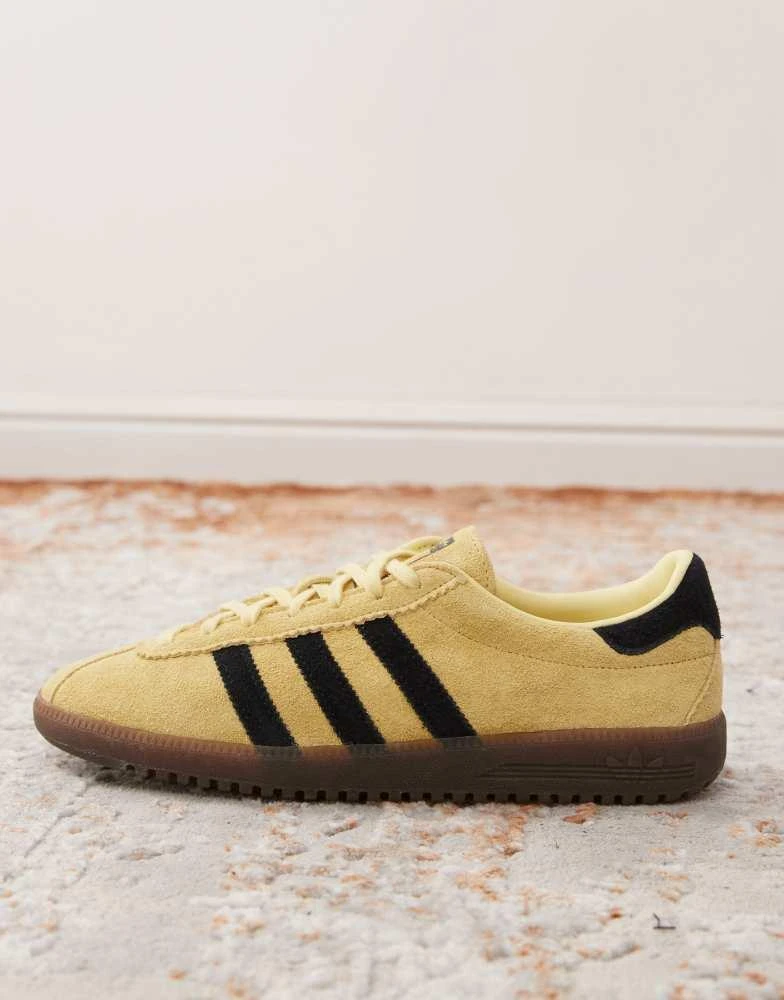 Adidas adidas Originals Bermuda trainers in yellow and black 5