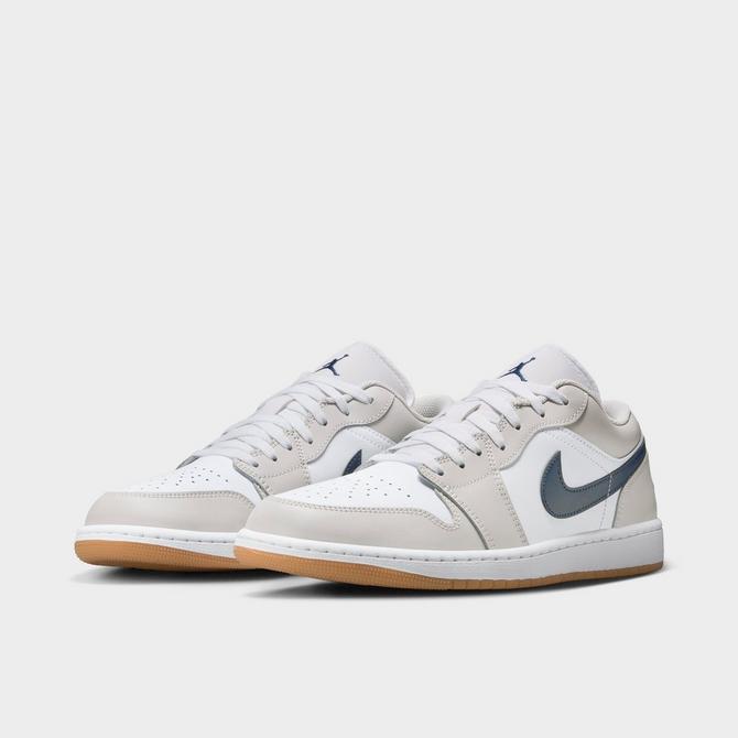 Jordan Men's Air Jordan Retro 1 Low Casual Shoes