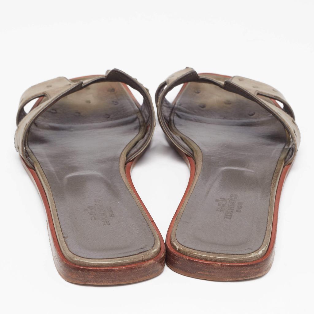 Hermes Hermes Green Ostrich Leather Oran Sandals Size 40.5