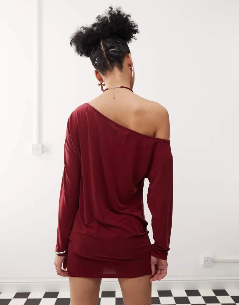 Motel Motel shelisa off-shoulder slouchy mini dress in burgundy 3