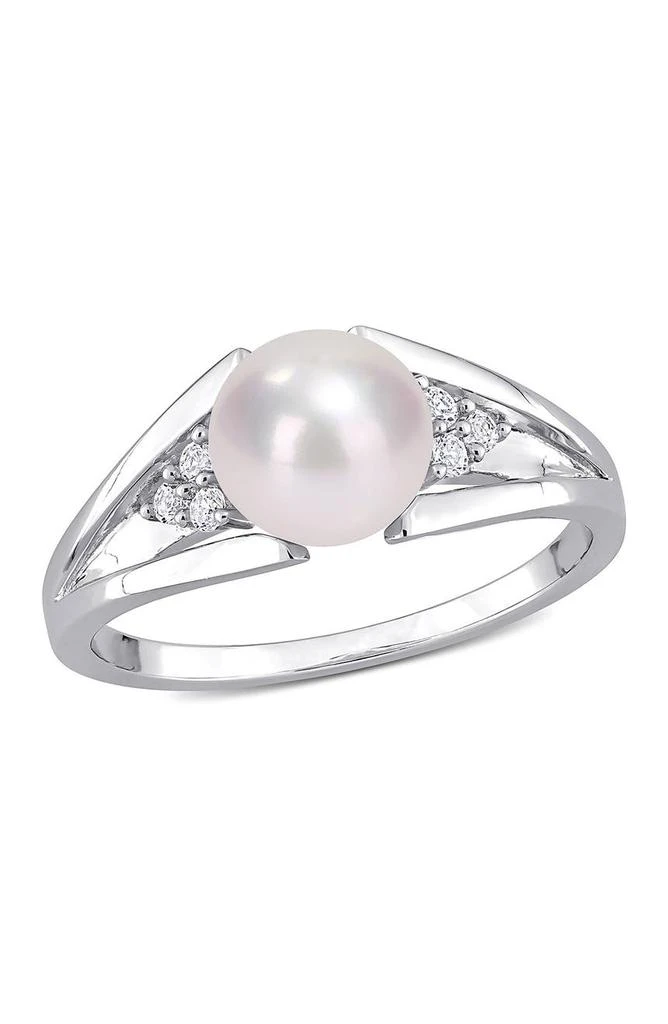 DELMAR Sterling Silver 7.5mm Cultured Freshwater Pearl
Diamond Ring - 0.04ct.