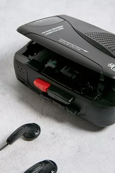 GPO GPO Personal Cassette Player / Radio 3