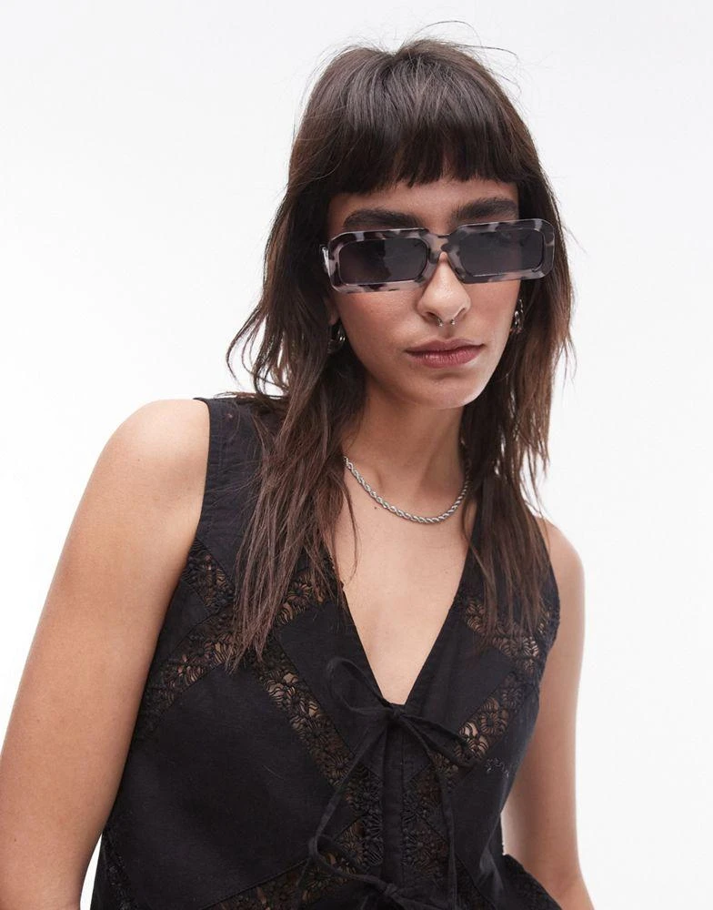 Topshop Topshop Dahlia rectangular sunglasses in black tort 3