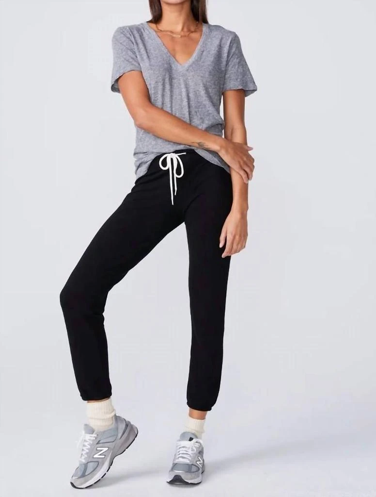 Monrow V-Neck Tee Top In Granite 4