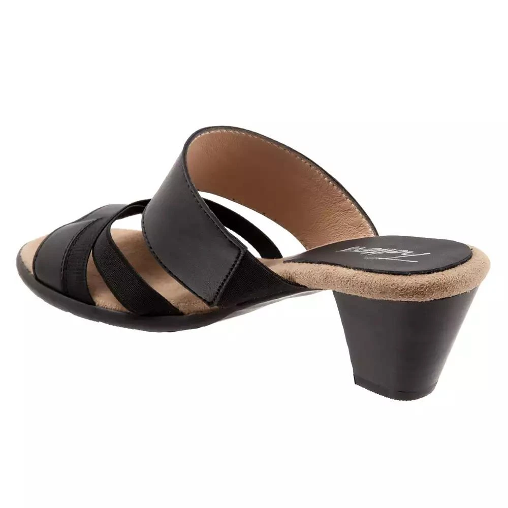 Trotters Maxine Sandal 3
