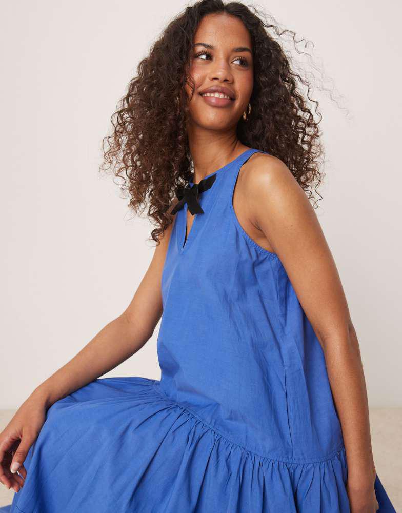 Ghospell Ghospell tiered midi dress with contrast bow in blue