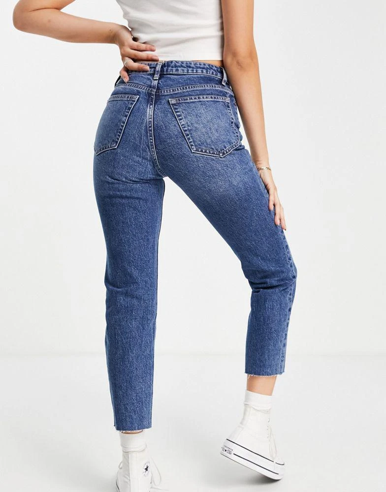 Topshop Topshop cropped straight leg jeans in mid wash 2