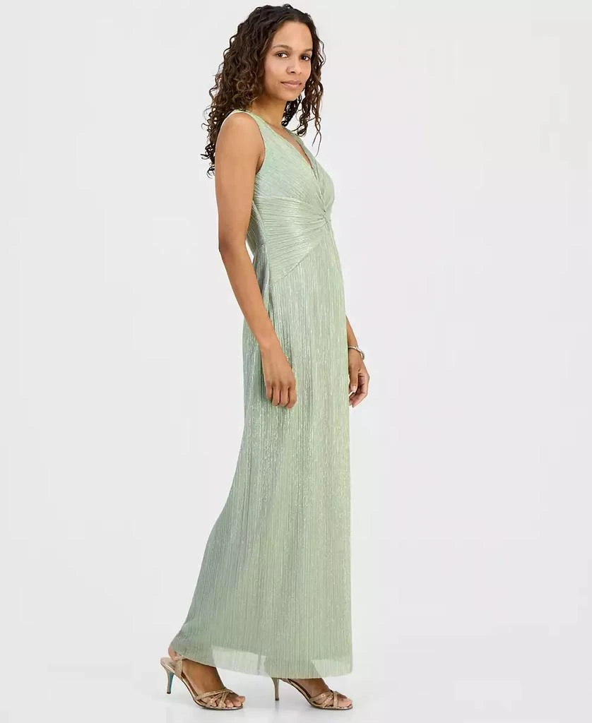Connected Petite Metallic V-Neck Twist-Front Gown - Dresses & Skirts - Free Shipping - BeyondStyle Connected Petite Metallic V-Neck Twist-Front Gown - Dresses & Skirts - Free Shipping - BeyondStyle