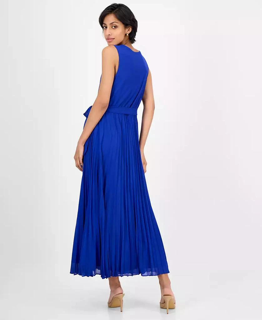 Sandra Darren Women's Sleeveless Pleated Maxi Dress 5