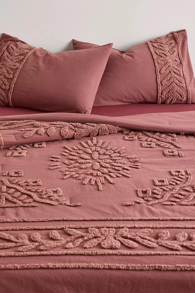 Urban Outfitters Jackie Icon Tufted Comforter 1