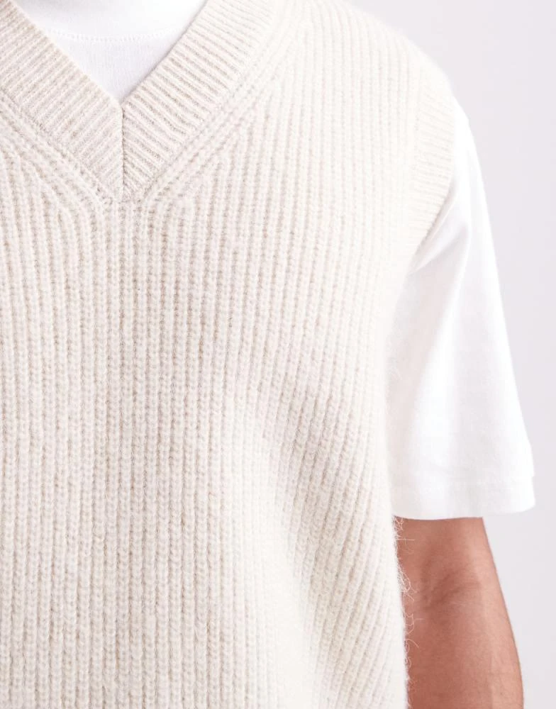 New Look New Look soft marl vest in oatmeal 5