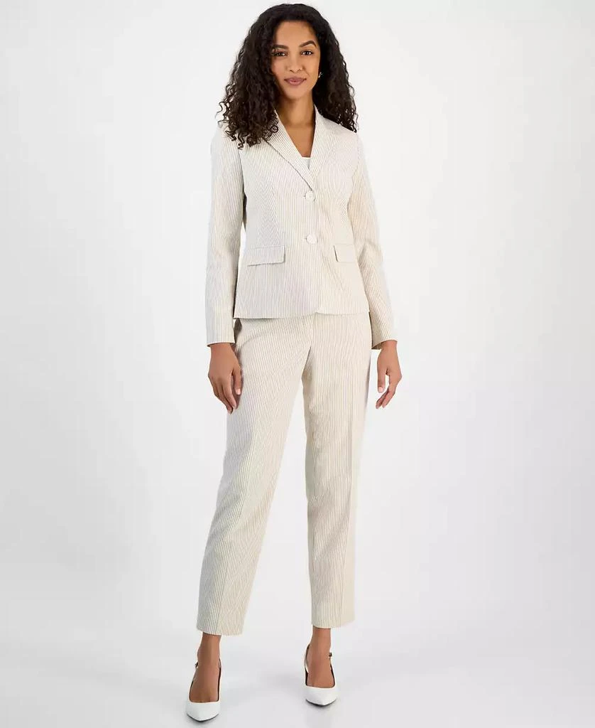 Le Suit Women
s Seersucker Two-Button Notch-Collar 
Mid-Rise Slim Pants Set, Regular 
Petite