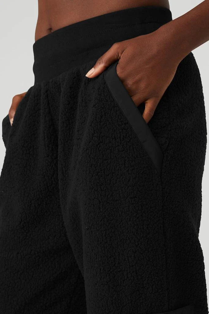 Alo Micro Sherpa High-Waist Solstice Sweatpant - Black 4