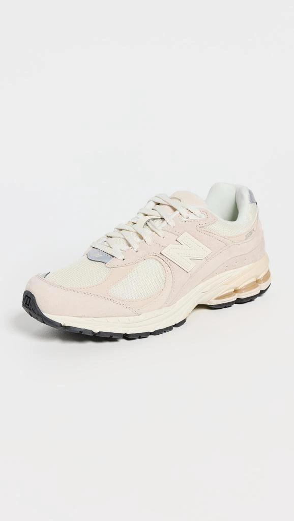 New Balance 2002R Unisex Sneakers 1