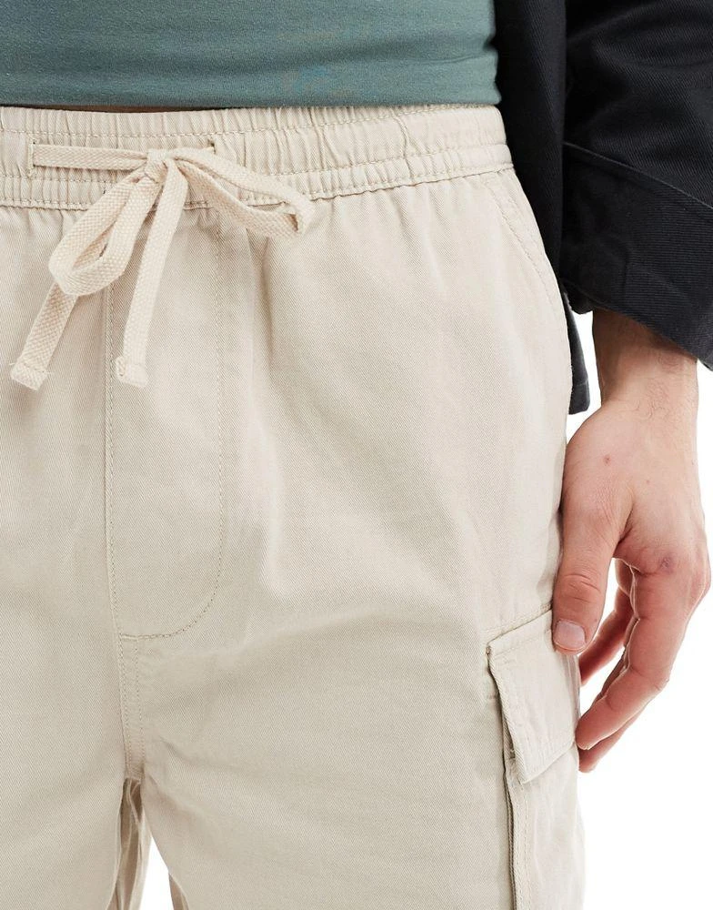 Pull&Bear Pull&Bear cargo short in beige 5