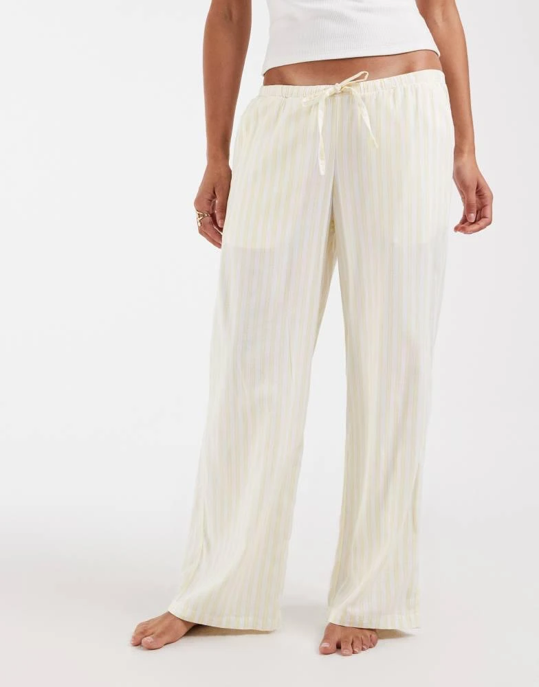 HOLLISTER Hollister wide leg pyjama bottom in yellow 2