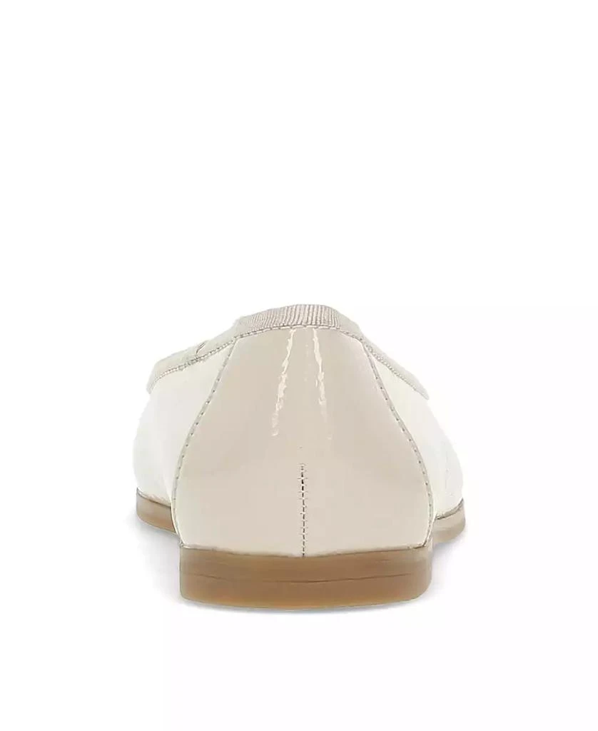 Baretraps Women's Tania Casual Flats 10