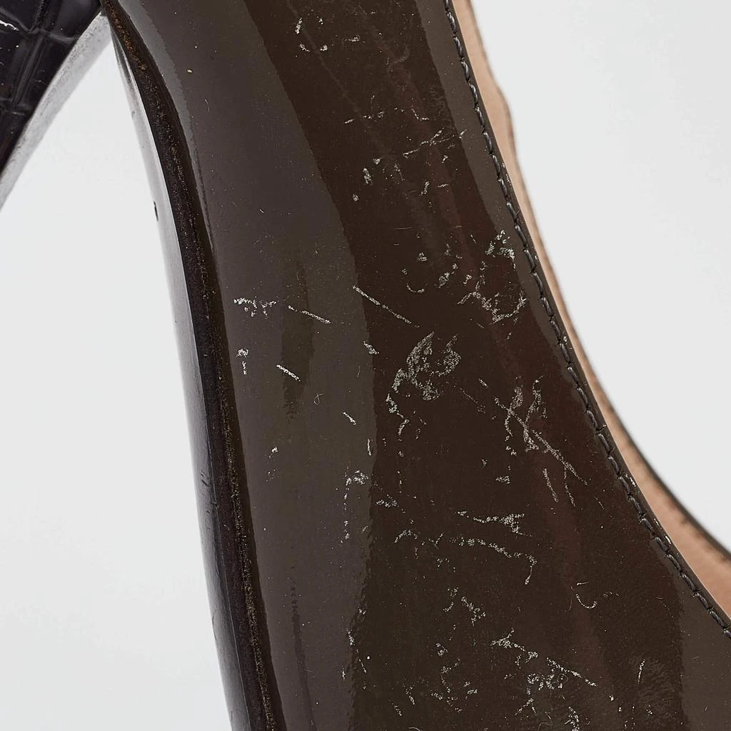 Bottega Veneta Bottega Veneta Grey Patent Leather Pointed Toe Pumps Size 38.5 9