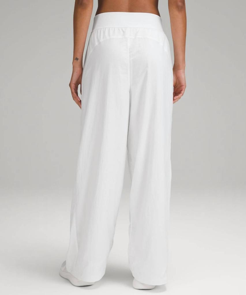 Lululemon Lululemon - Women
s Lightweight Tennis Mid Rise Track Pants