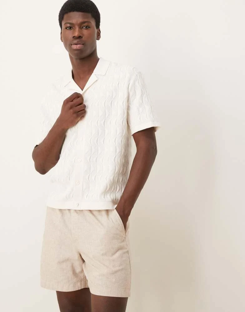 Abercrombie & Fitch Abercrombie & Fitch short sleeve knit resort button through polo in cream 1