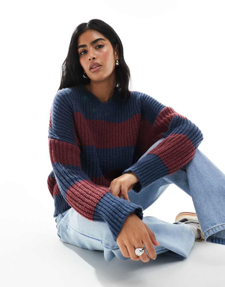 Daisy Street Daisy Street v neck jumper in navy and red stripe