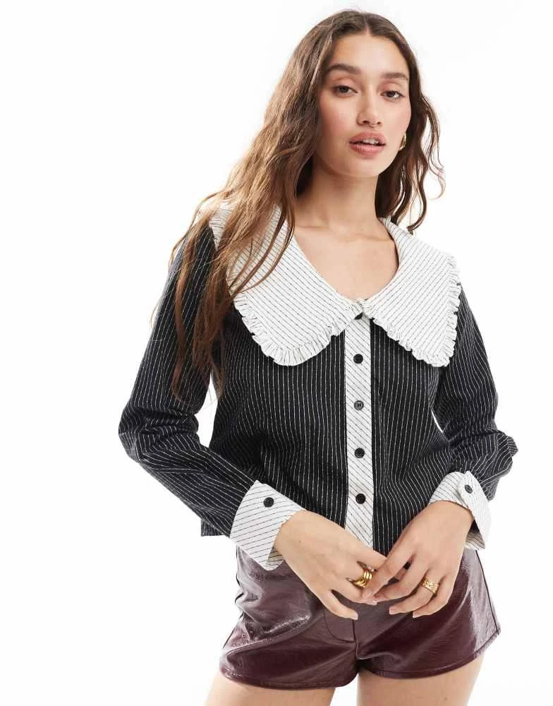 Daisy Street Daisy Street long sleeve v neck button up blouse with contrast stripe collar 1