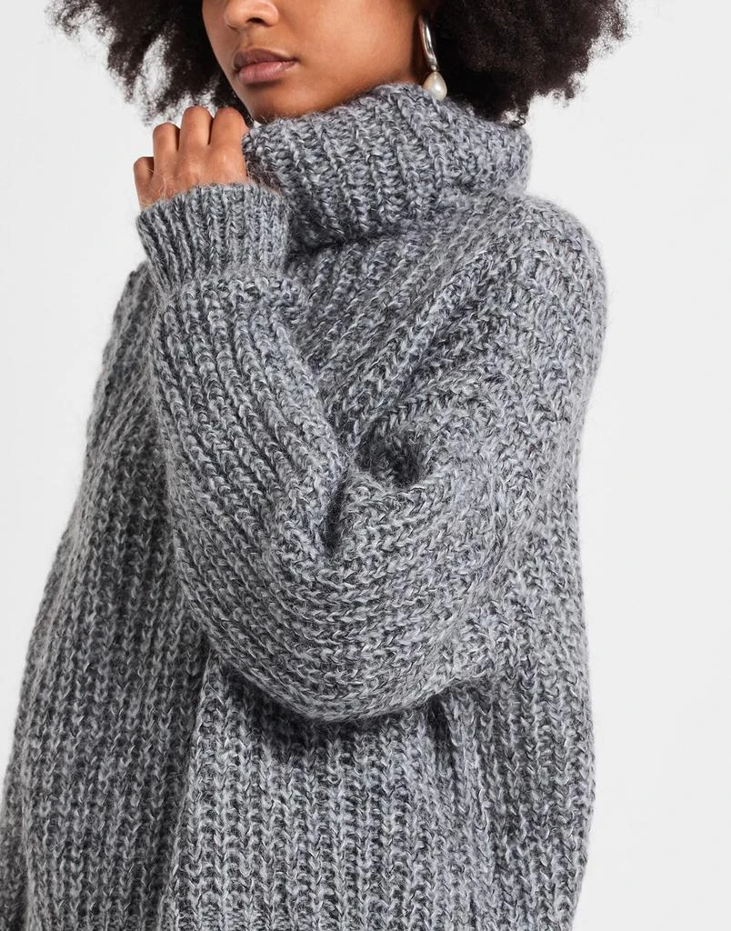 Manila Grace Turtleneck 4