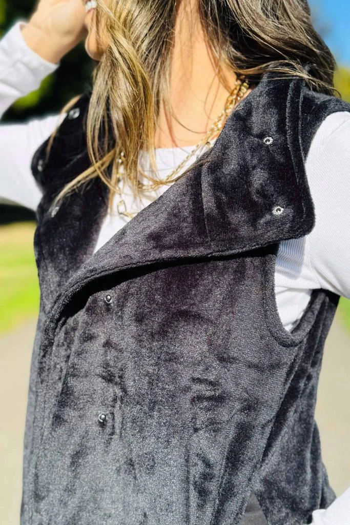 Threads for Thought Threads 4 Thought - Kelsey Sherpa Vest 8