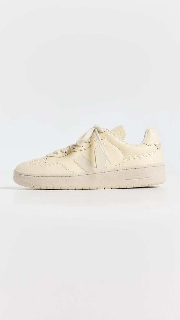 Veja V-90 Sneakers 6