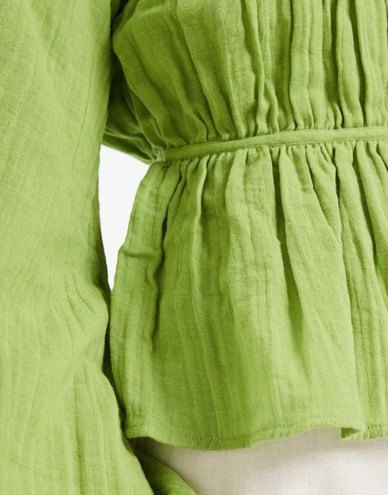 ASOS ASOS DESIGN long sleeve smock top with button front in green 4