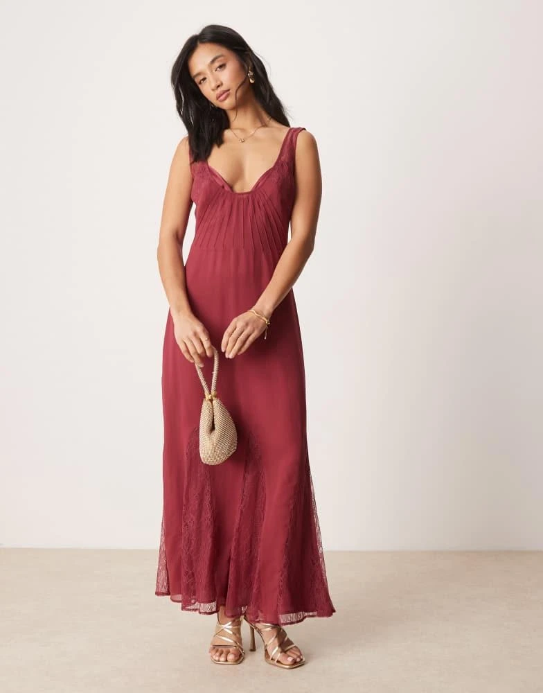 ASOS ASOS DESIGN Petite lace and chiffon maxi dress with godets in raspberry 3