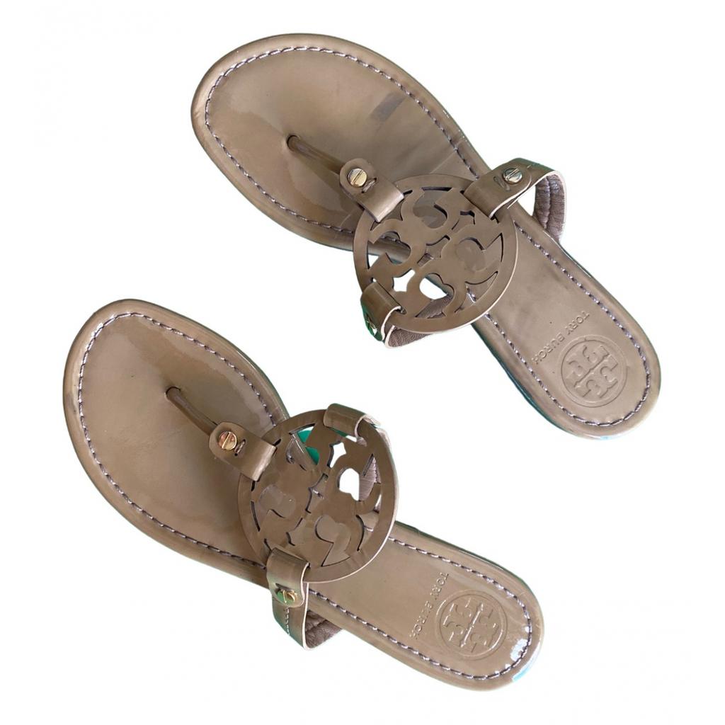 Tory Burch Tory Burch Patent leather flip flops