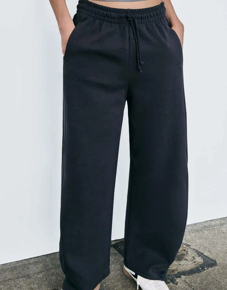 Bershka Bershka plush barrel trousers in charcoal 2