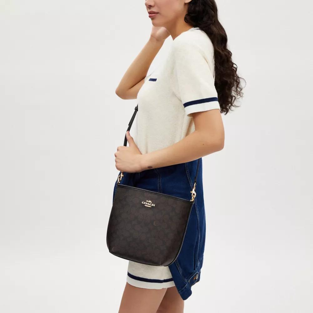Coach City Bucket Bag In Signature Canvas