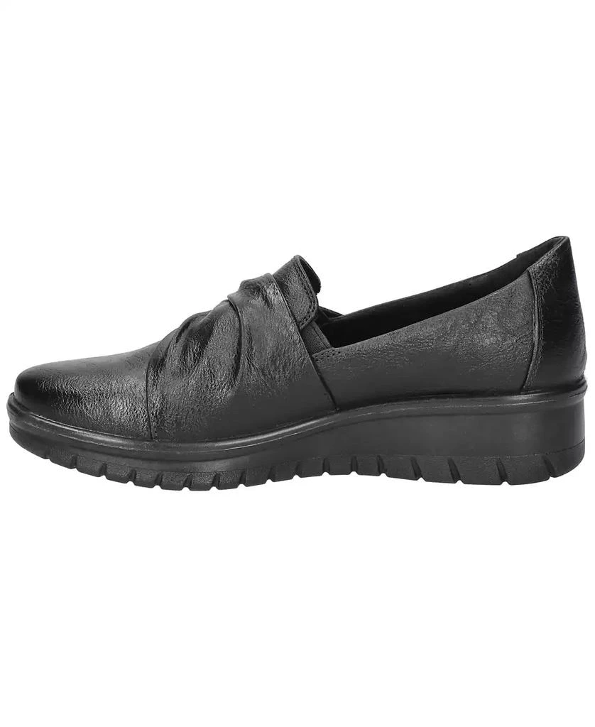 Easy Street Women's Faith Comfort Slip-On Flats 7