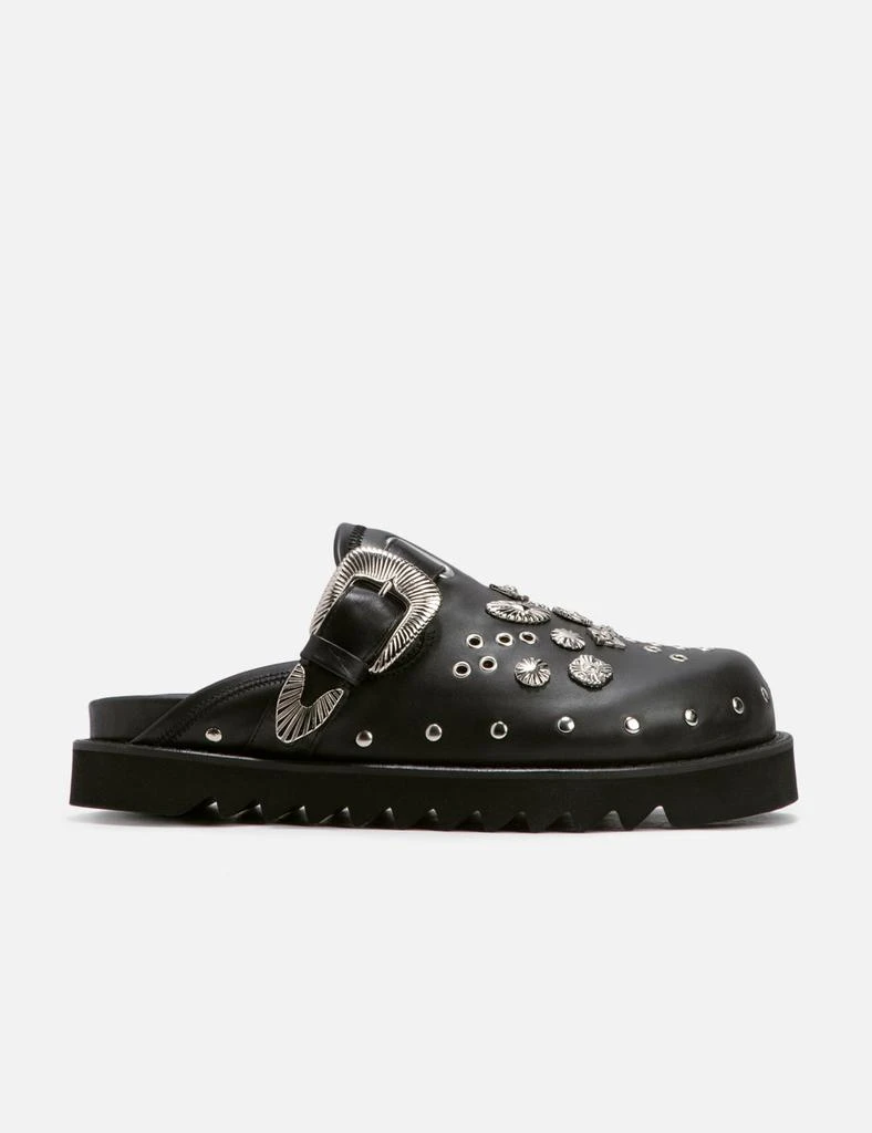 Toga Pulla Eyelet Metal Sabot 1