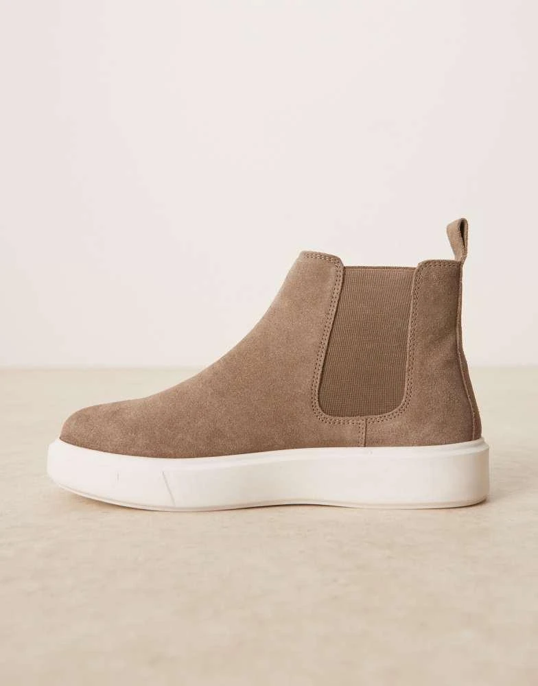 ASOS ASOS DESIGN chelsea boots in beige suede 2