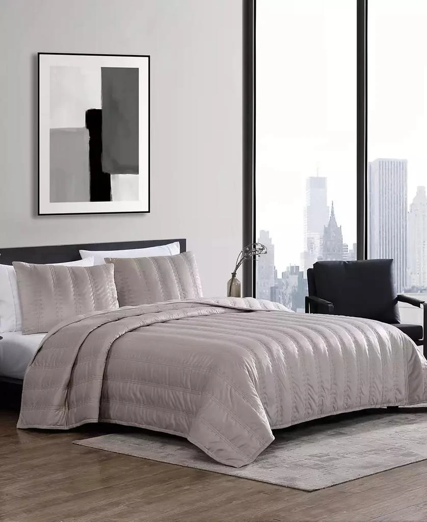 Vera Wang Linear Stitch Velvet 3-Pc. Quilt Set 2