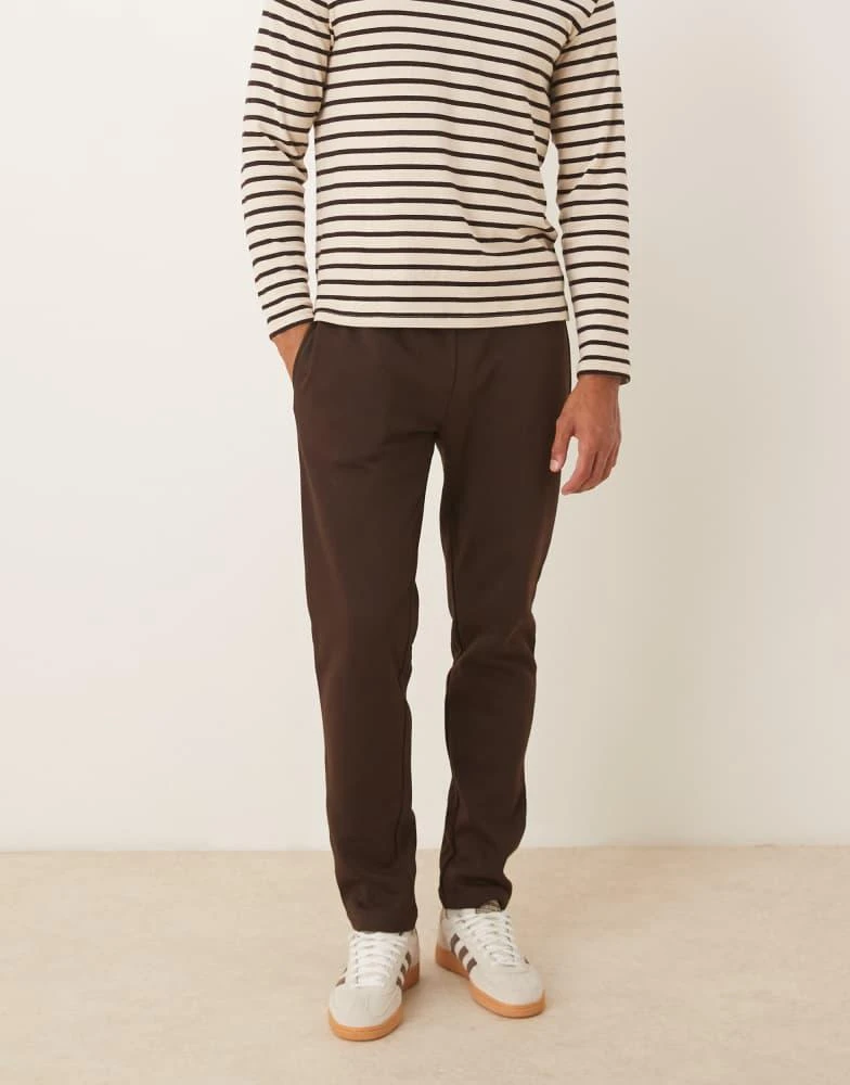 Brave Soul Brave Soul Straight leg open hem joggers in chocolate 1