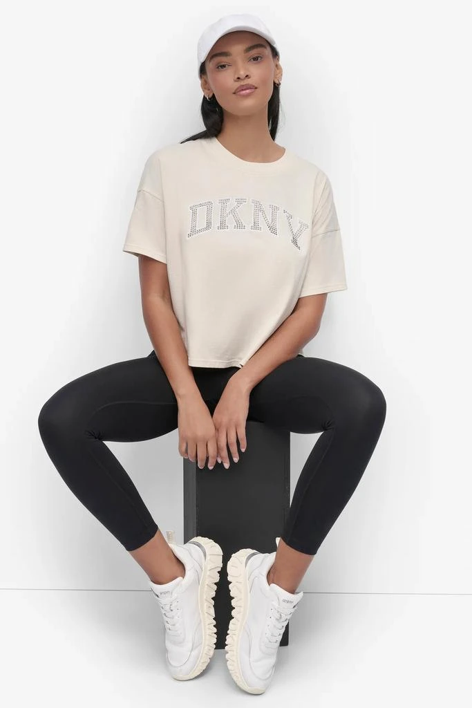 DKNY CROPPED OMBRÉ CRYSTAL LOGO TEE 7