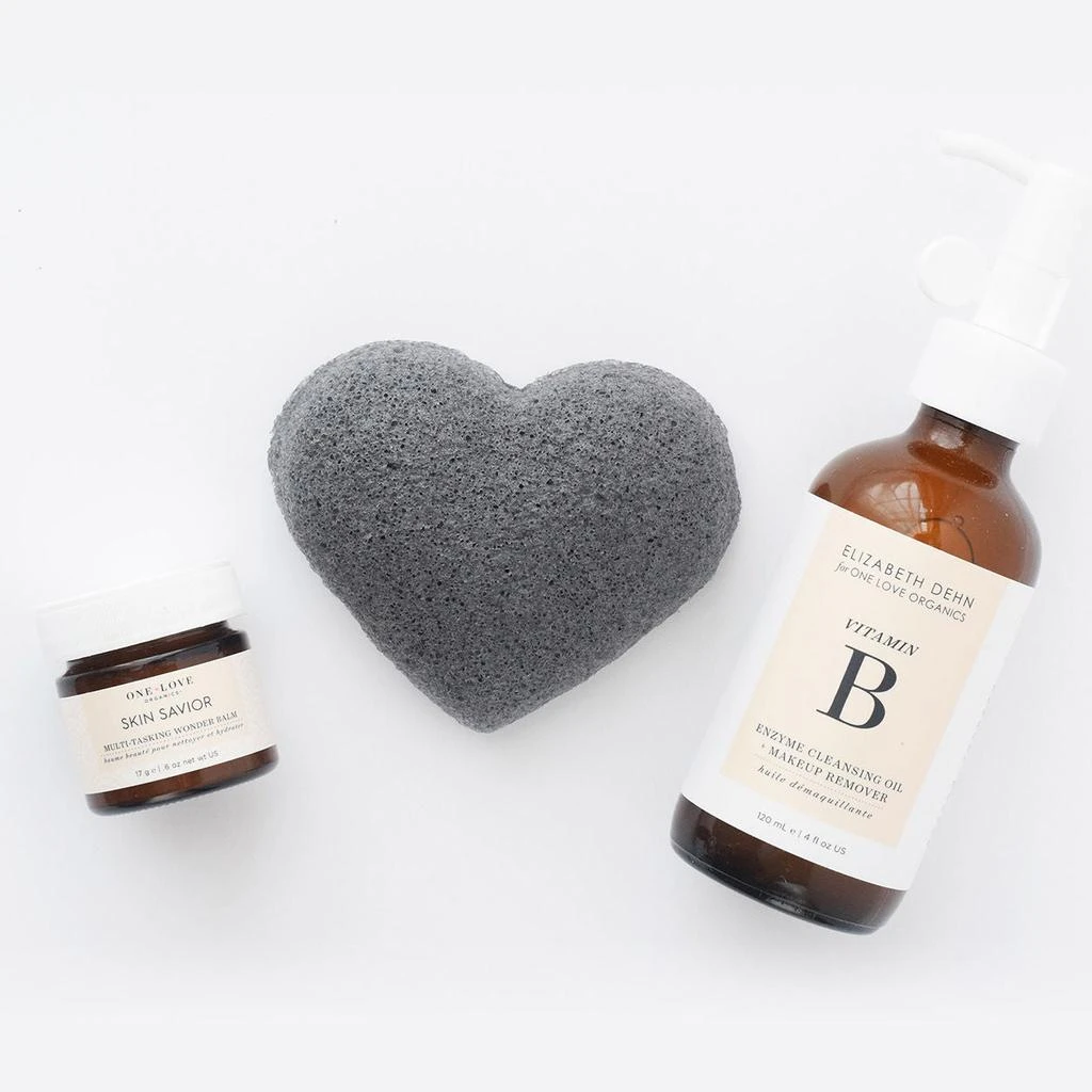 One Love Organics The Cleansing Sponge Bamboo Charcoal Heart 3