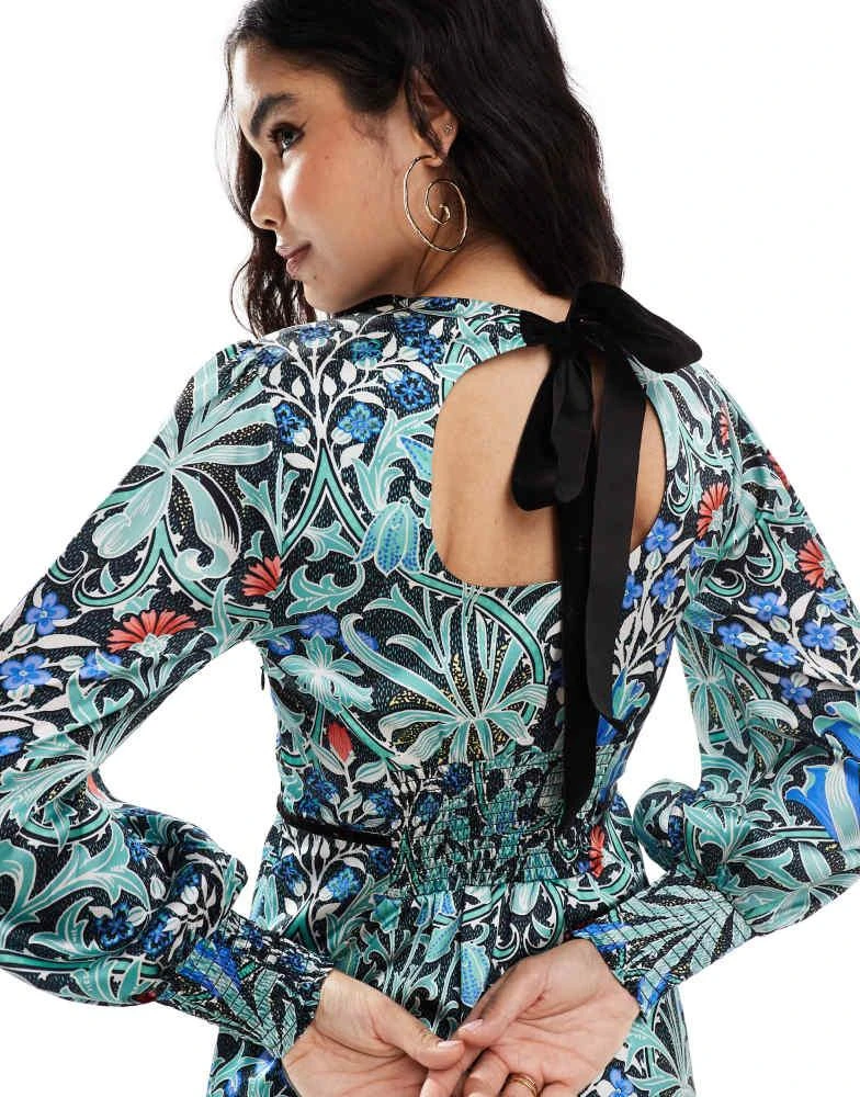 Hope & Ivy Hope & Ivy in collaboration with The William Morris Society bow back midi dress in dark floral 2
