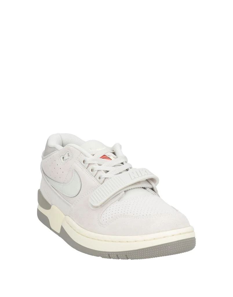 NIKE Sneakers 2