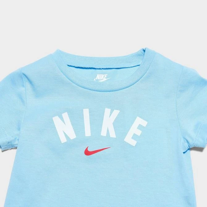 NIKE Infant Nike T-Shirt and Shorts Set 4